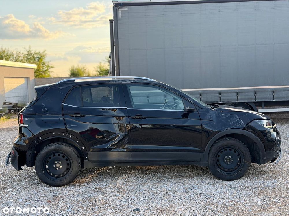 Volkswagen T-Cross - 4