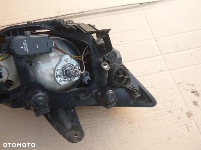 LAMPA LEWY PRZÓD LEWA PRZEDNIA FORD FOCUS MK2 04- - 10