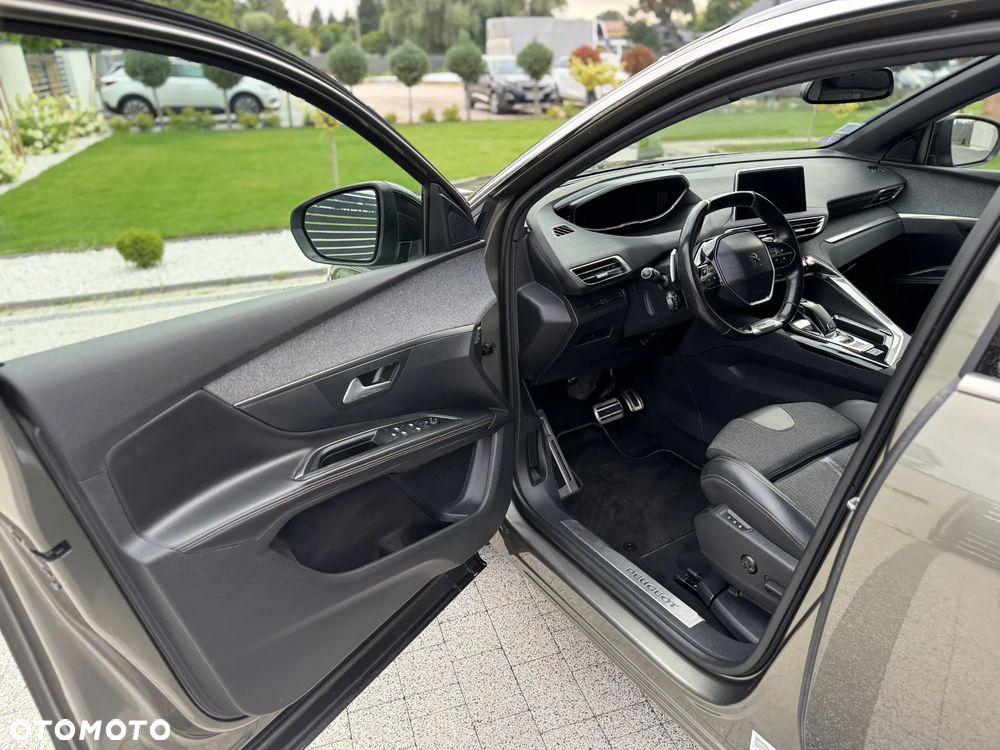 Peugeot 5008 - 17