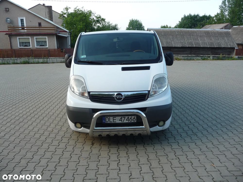 Opel Vivaro - 2