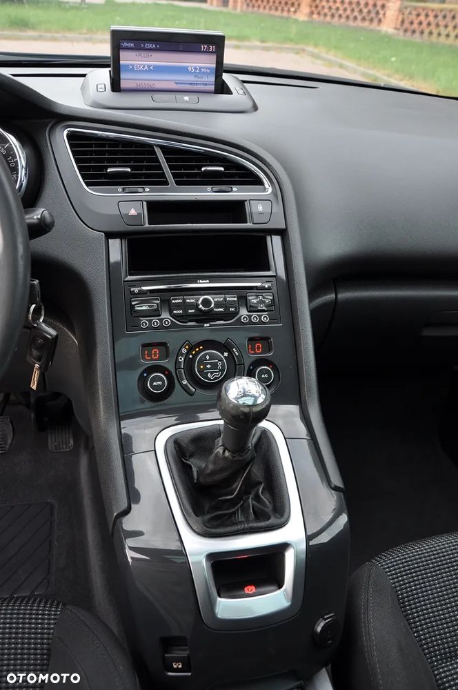 Peugeot 5008 120 VTi Premium - 14