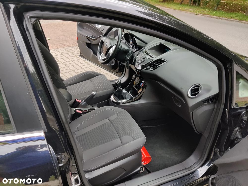 Ford Fiesta 1.0 EcoBoost S&S TITANIUM X - 24