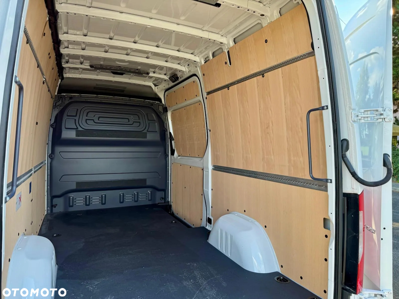 Mercedes-Benz Sprinter 317 CDI - 33
