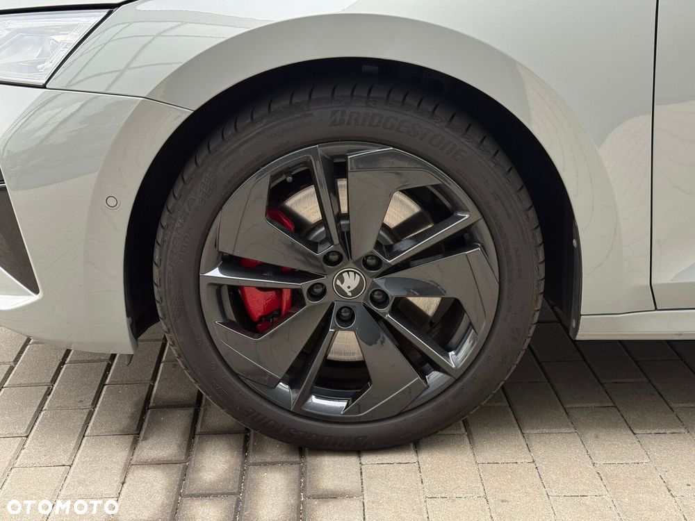 Skoda Octavia 2.0 TSI RS DSG - 34