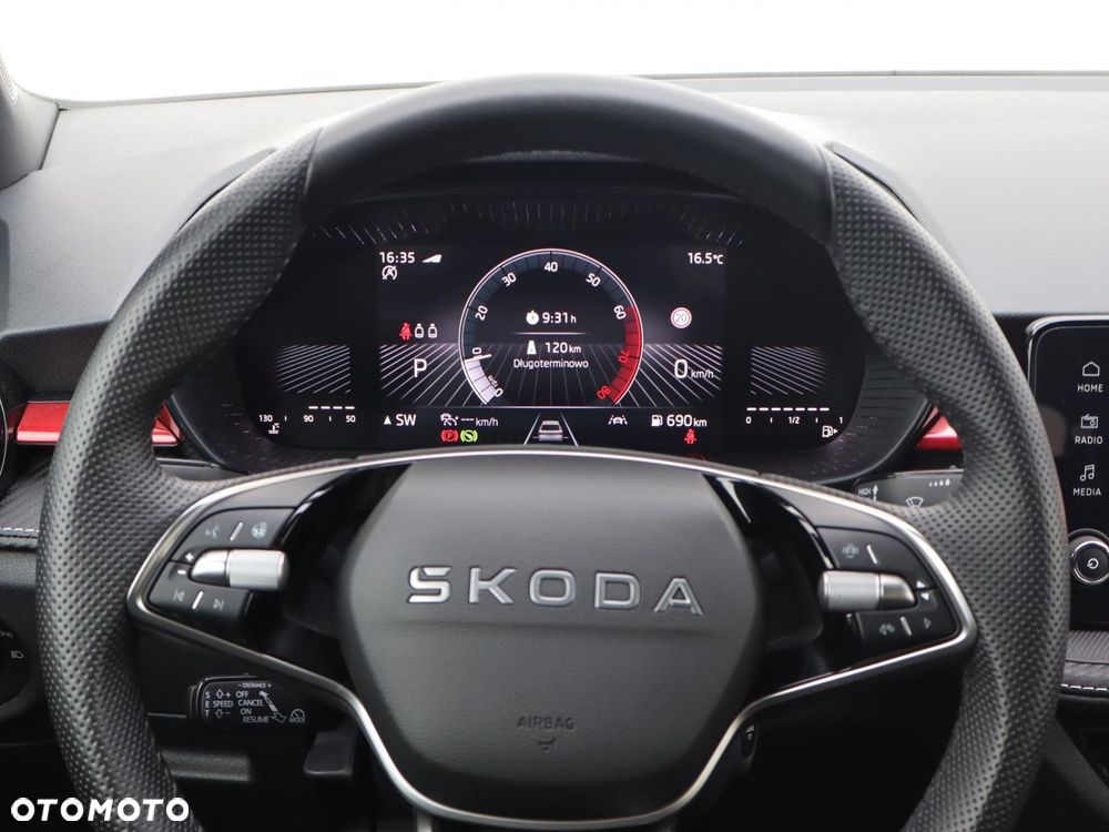Skoda Fabia 1.5 TSI Monte Carlo DSG - 11