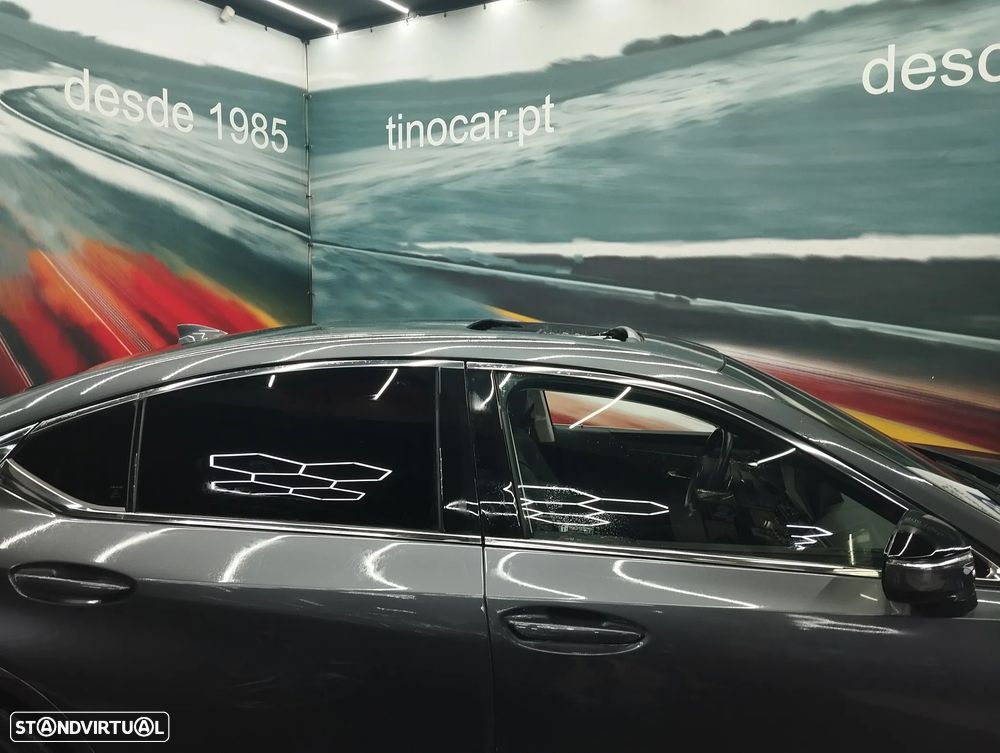 Lexus ES 300h F Sport - 10