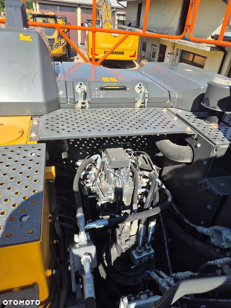 Volvo EC 250 EL - 19