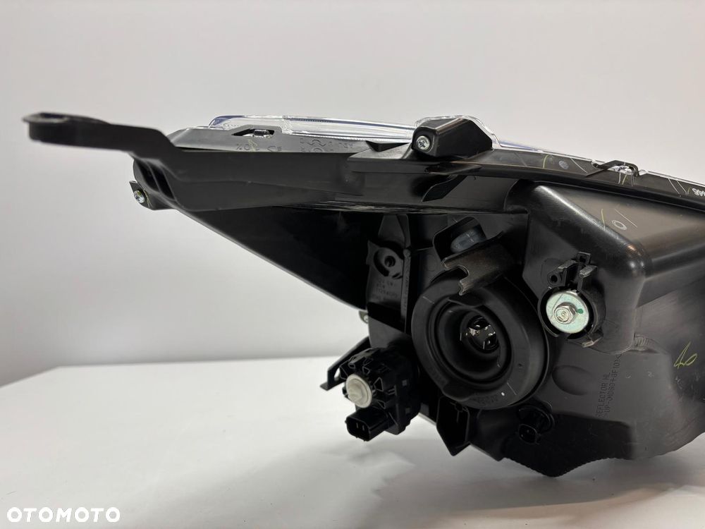 Mitsubishi Space Star III Lampa Lewa Przód Przednia W5335 - 5