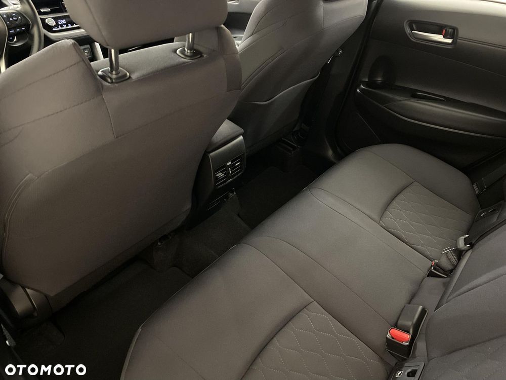 Toyota Corolla Cross - 11