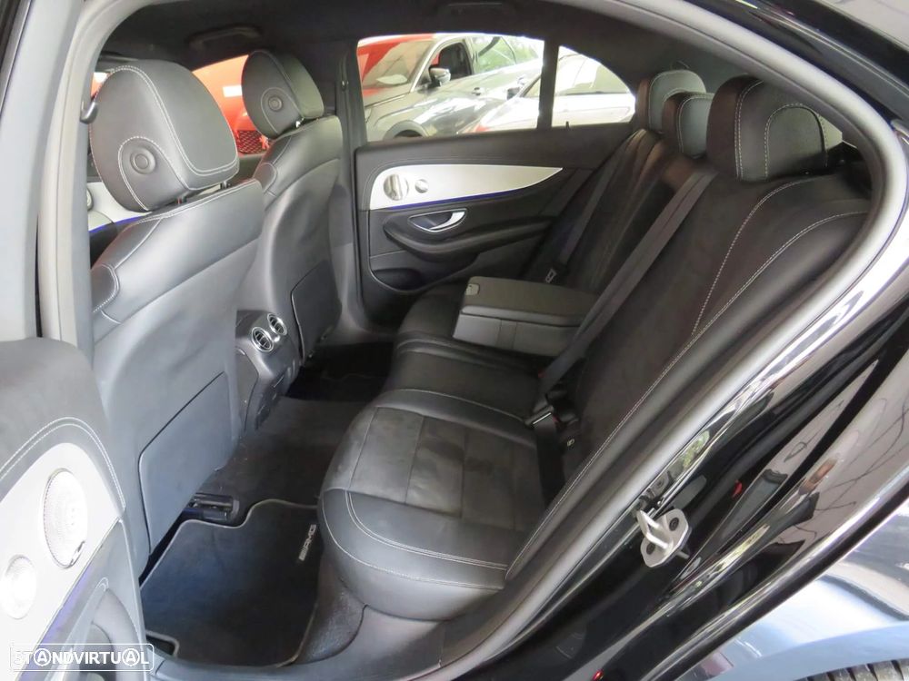 Mercedes-Benz E 220 d AMG Line - 13