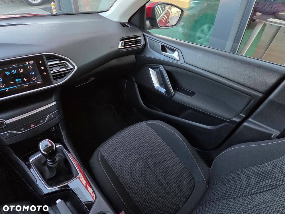 Peugeot 308 BlueHDi 130 Active Pack - 22