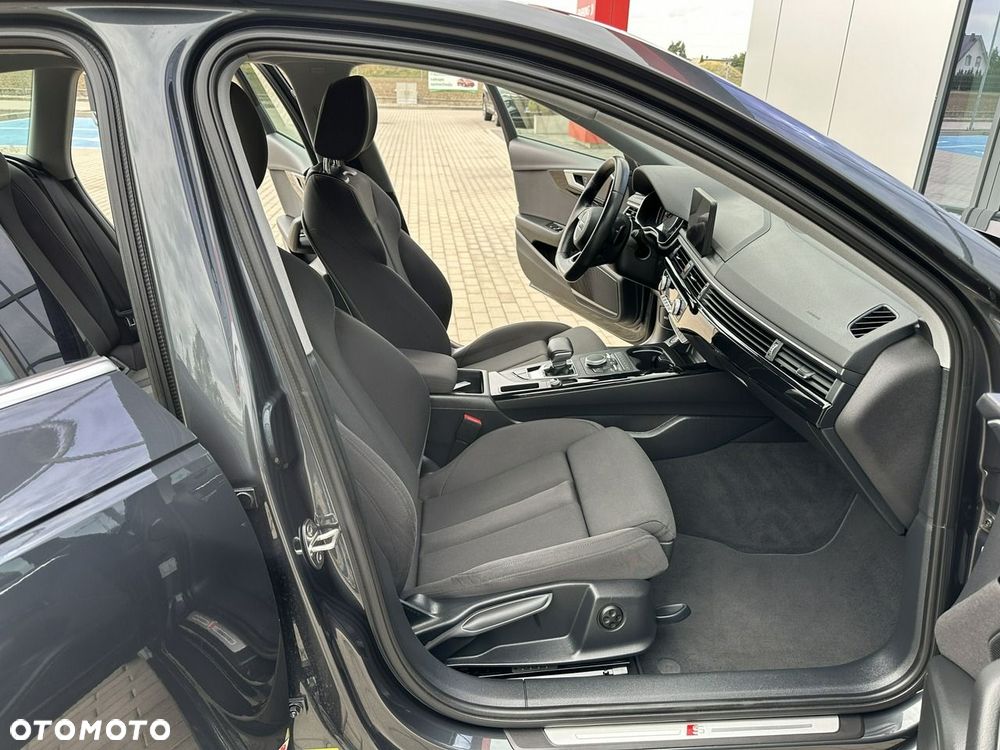 Audi A4 Avant 40 TFSI S tronic S line - 16