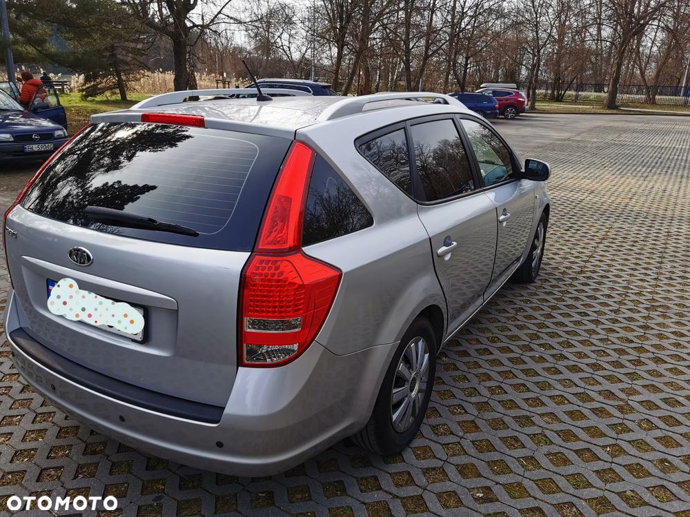 Kia Ceed 1.4 CVVT Attract - 4