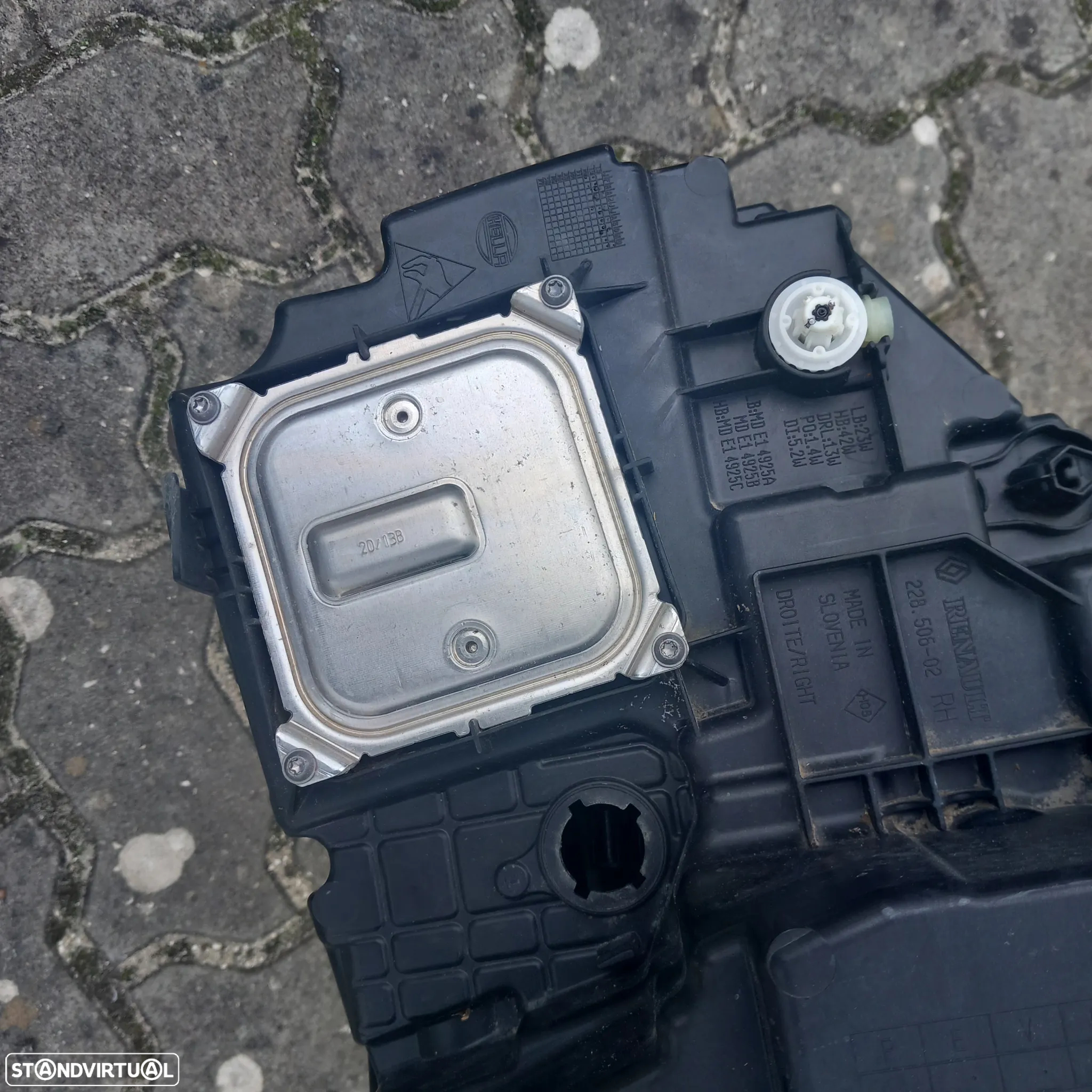 Farol passageiro renault trafic 3. 26010 9054 R - 5