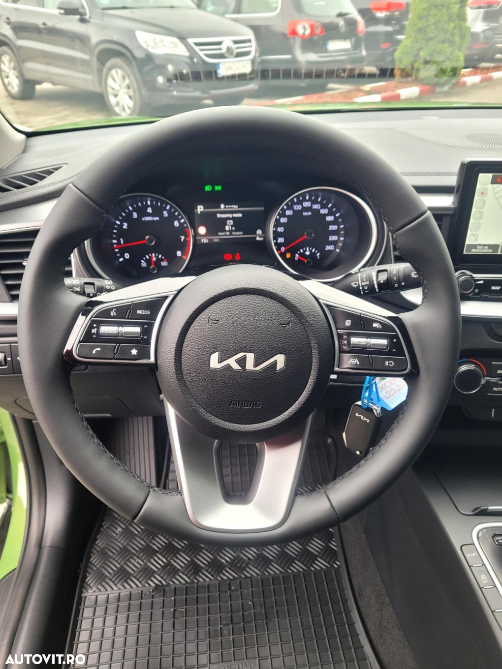 Kia XCeed - 25