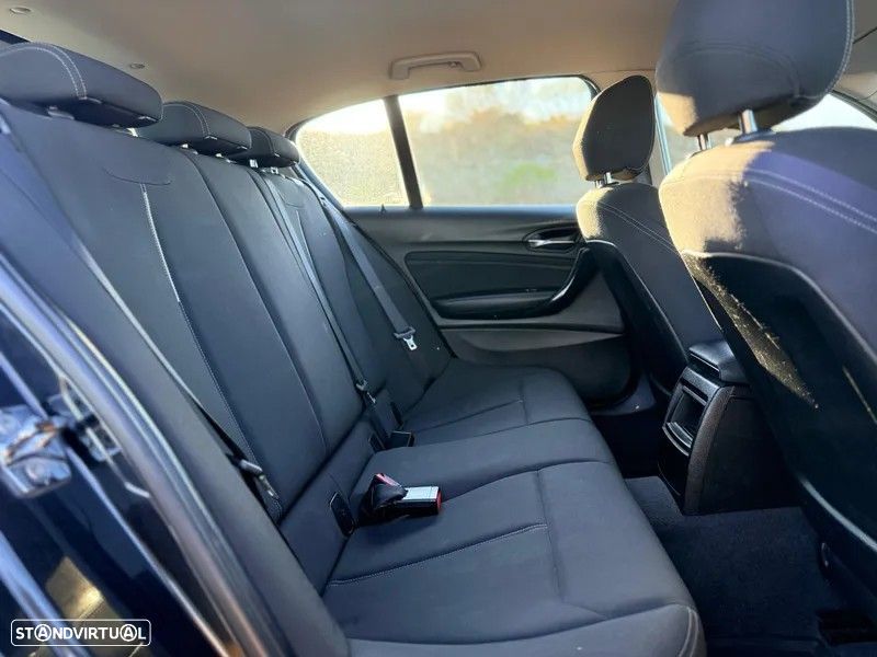 BMW 118 dA Line Sport - 12