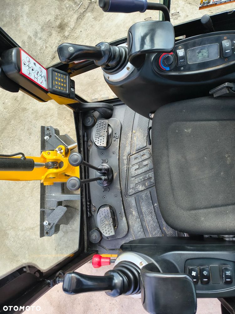 JCB 8018 - 22