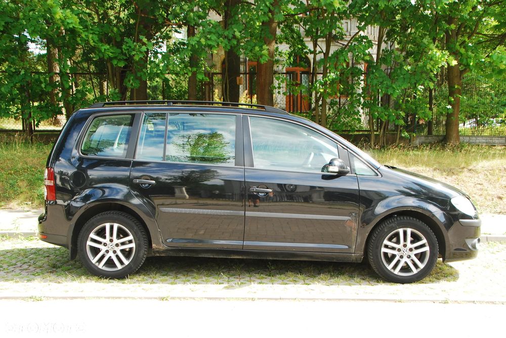 Volkswagen Touran 1.9 TDI Conceptline - 6