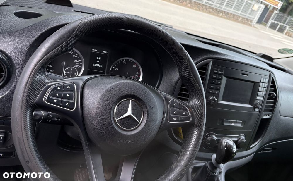 Mercedes-Benz Vito - 11