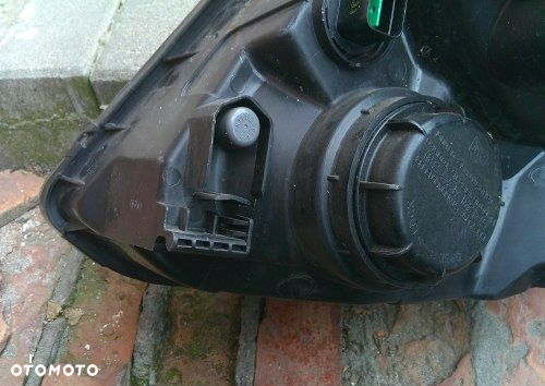 HYUNDAI H1 STAREX 2007-2015 PRAWA PRZEDNIA LAMPA ORYGINAŁ 92102-4H0XX - 4