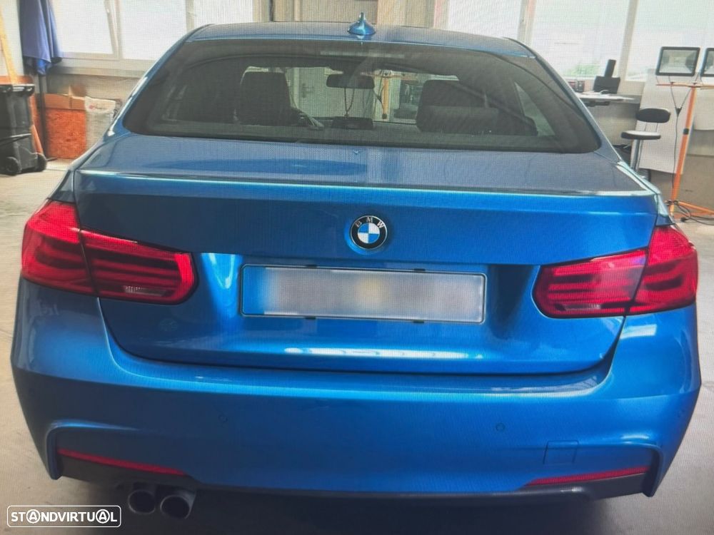 BMW 330 e iPerformance Pack M - 2