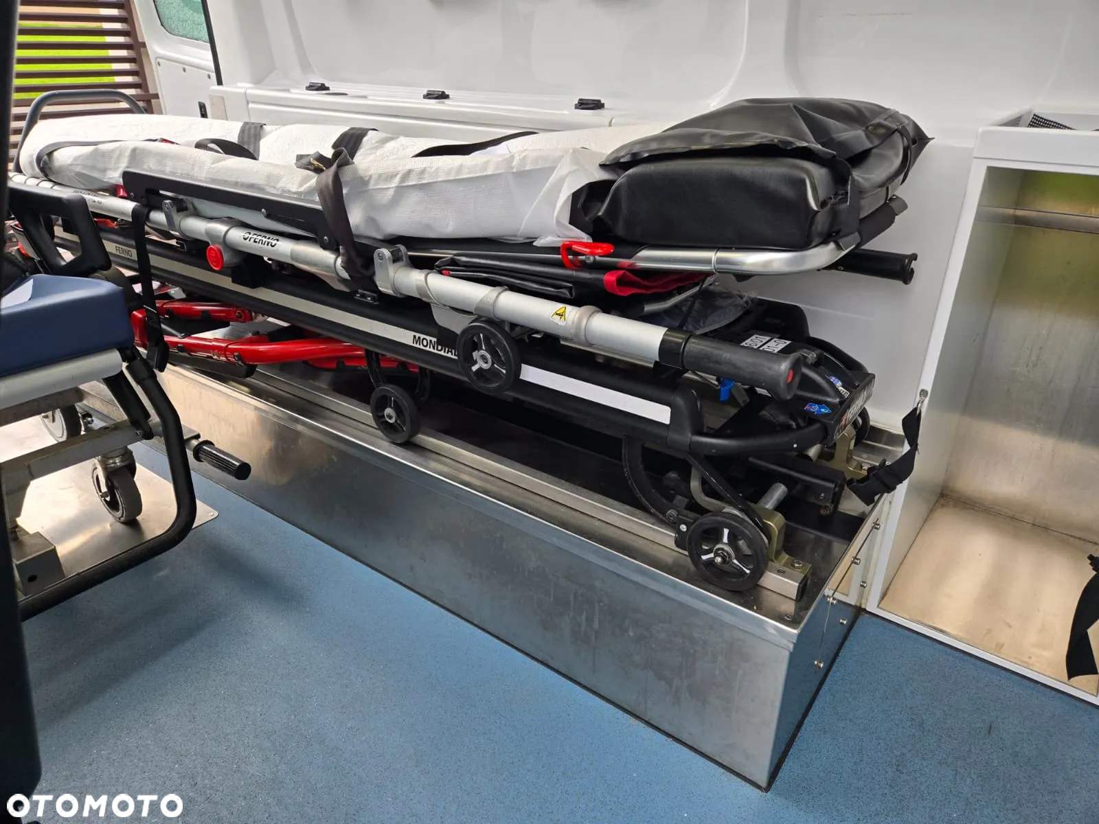 Volkswagen TRANSPORTER T6.1 Ambulans Karetka - 10