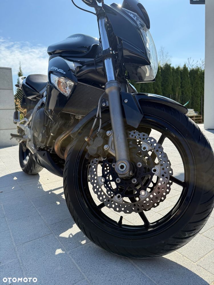 Kawasaki ER - 10