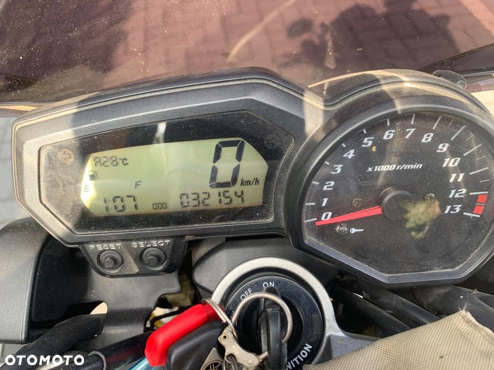 Yamaha FZ - 17