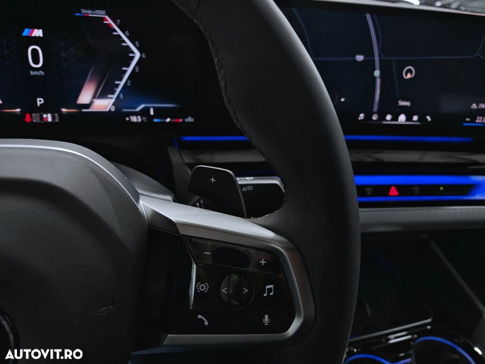 BMW Seria 5 520i AT MHEV - 29