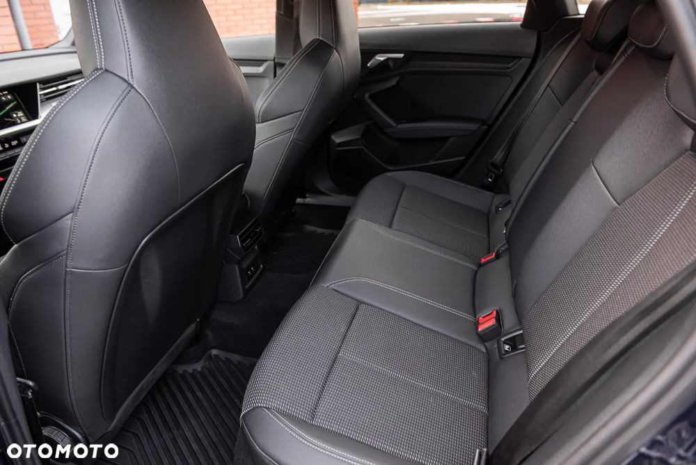 Audi A3 ver-35-tdi-s-line-s-tronic - 27