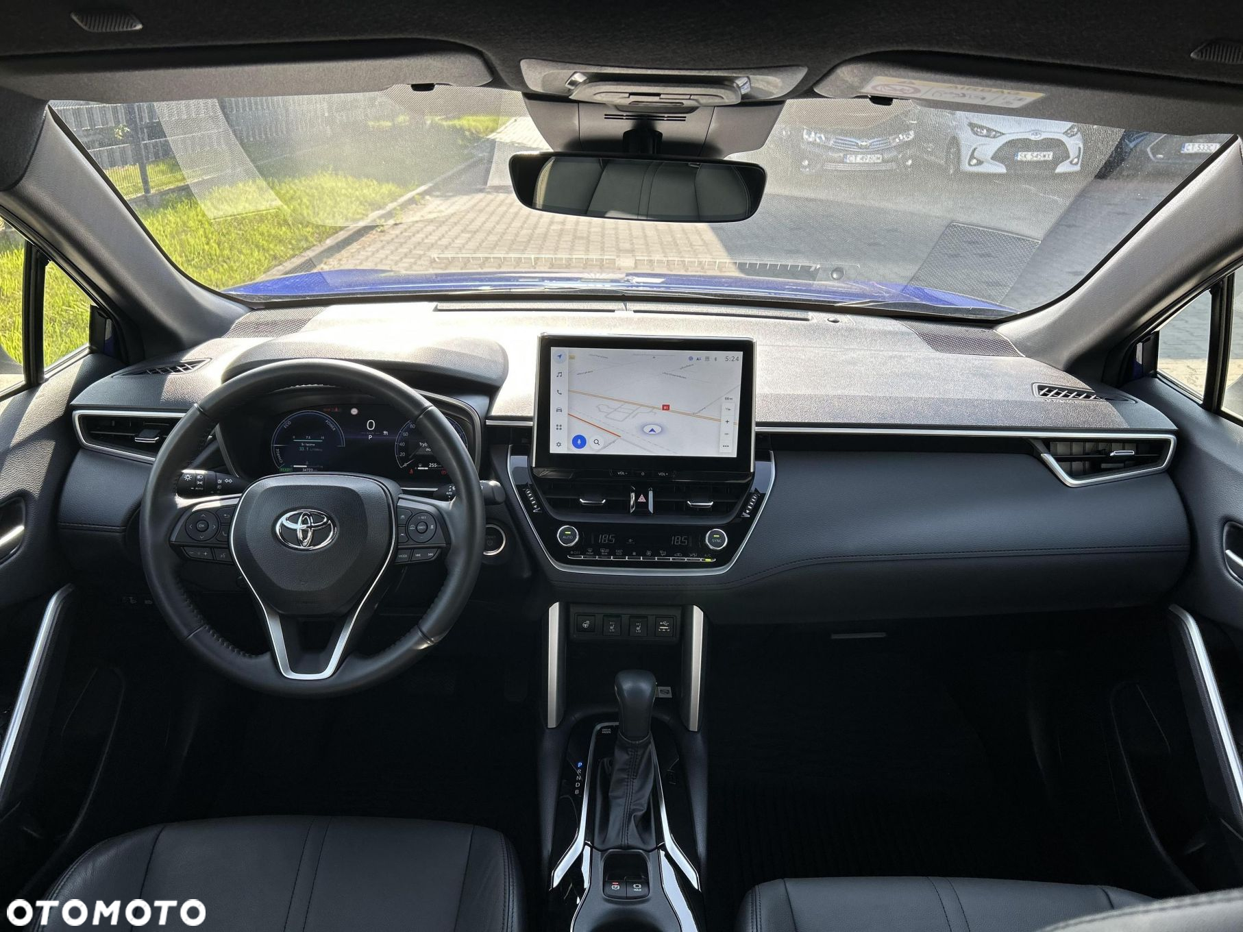 Toyota Corolla Cross - 13