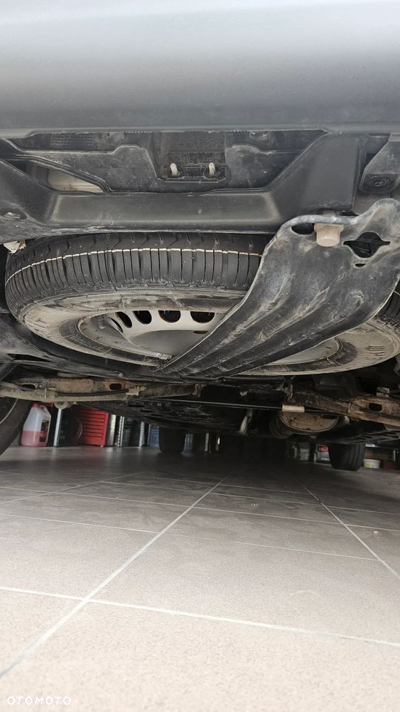 Volkswagen Transporter T6.1 7J0 - 27