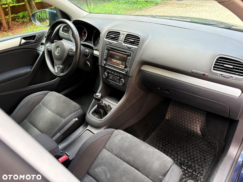 Volkswagen Golf 1.6 TDI Highline - 13