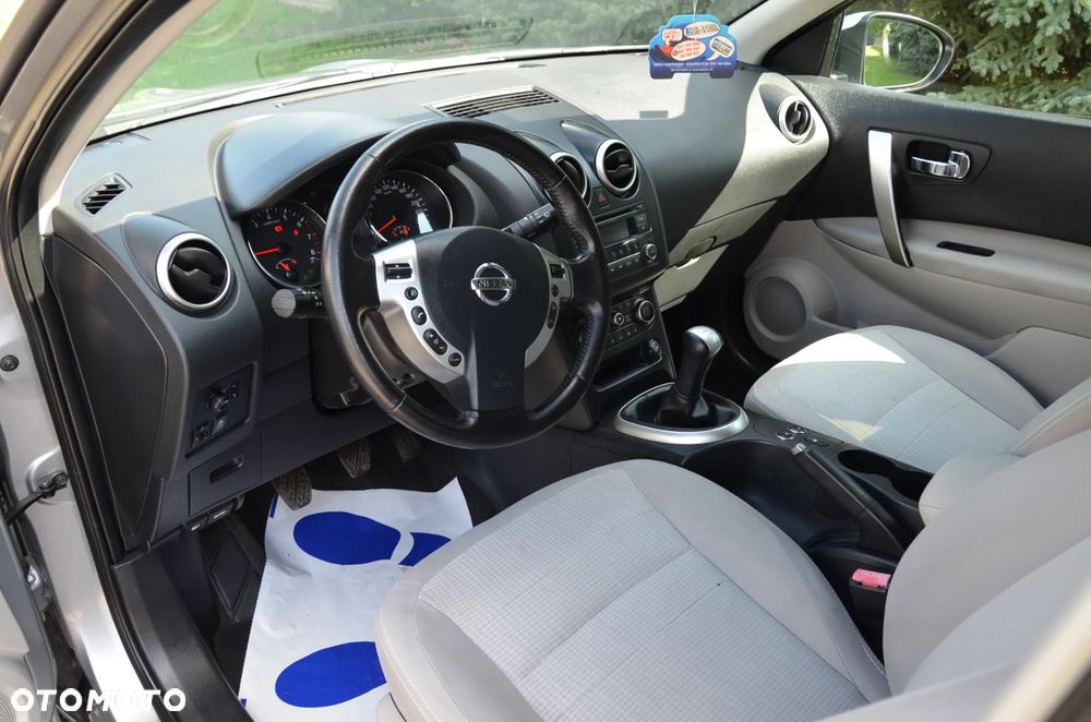 Nissan Qashqai 1.6 Visia - 16