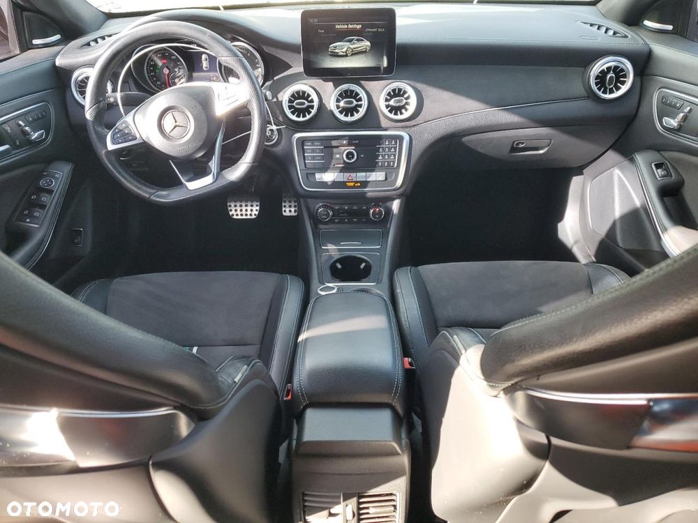 Mercedes-Benz CLA 250 4Matic 7G-DCT AMG Line - 8