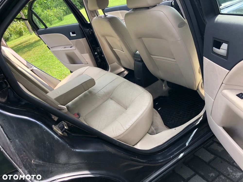 Ford Mondeo 2.0 TDDi Ghia - 8