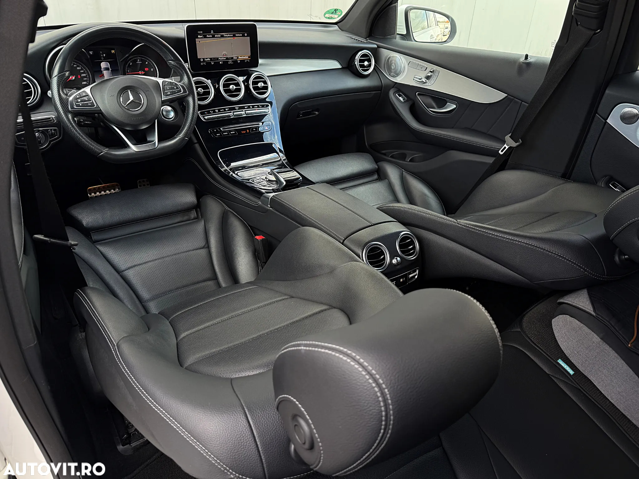 Mercedes-Benz GLC 220 d 4Matic 9G-TRONIC AMG Line - 15