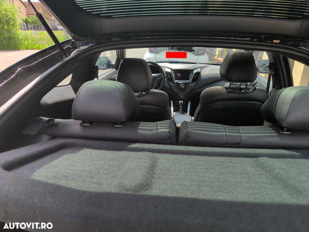 Hyundai Veloster - 6
