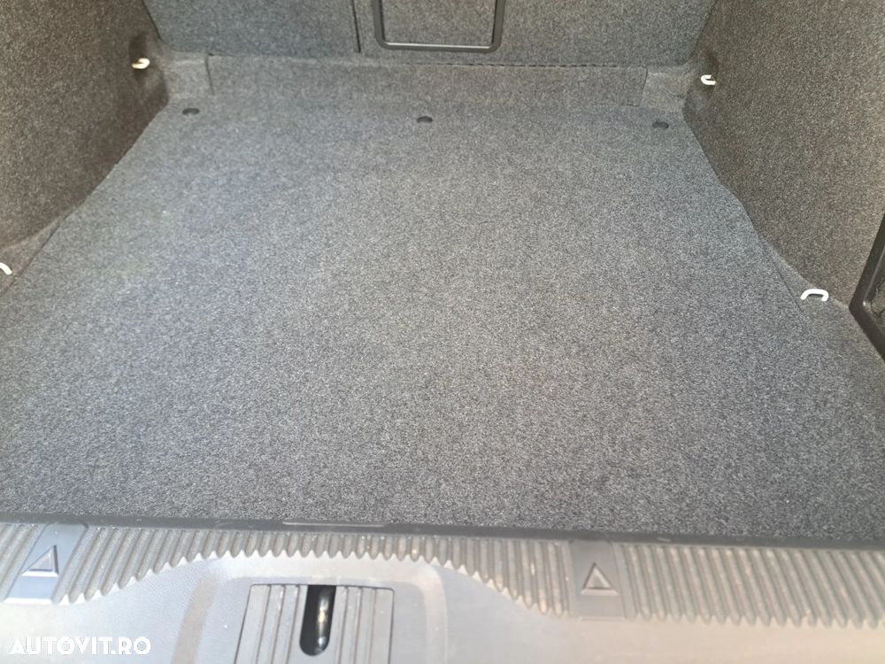 Skoda Octavia 1.6 TDI Business - 10