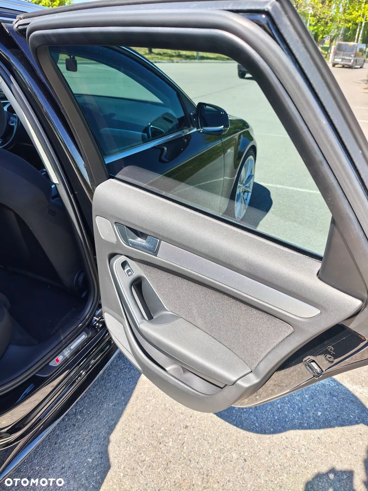 Audi A4 Avant - 11