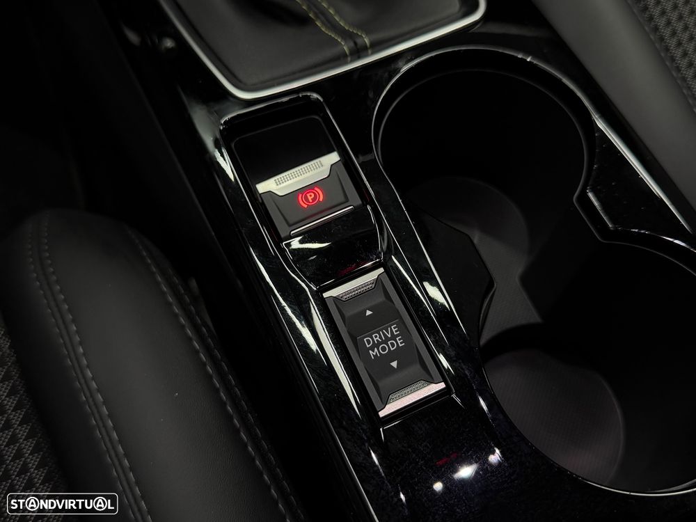 Peugeot 208 1.5 BlueHDi GT — fotografia 14