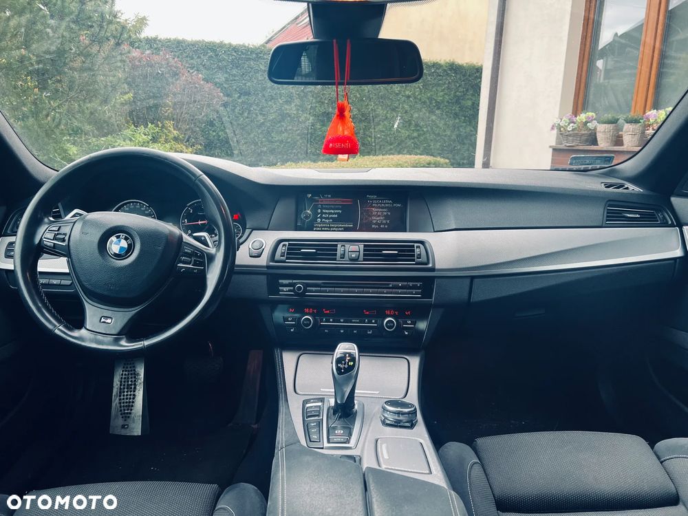 BMW Seria 5 525d xDrive - 4