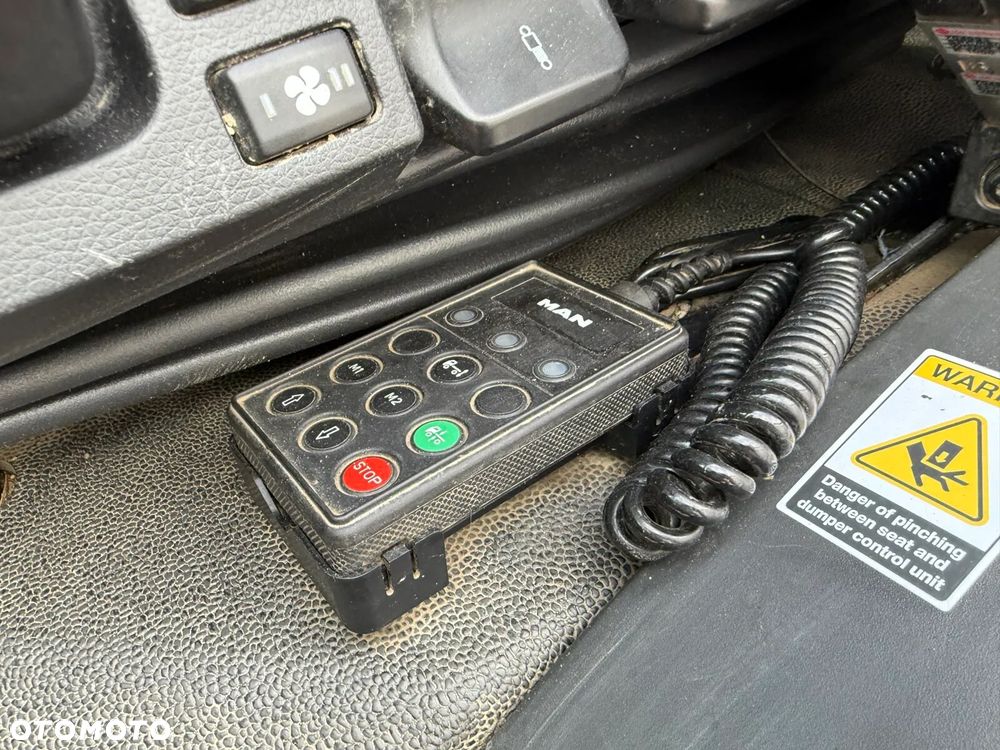 MAN TGS 33.510 6x4 EURO6 WYWROTKA TRÓJSTRONNA Z BORDMATIKIEM - 17