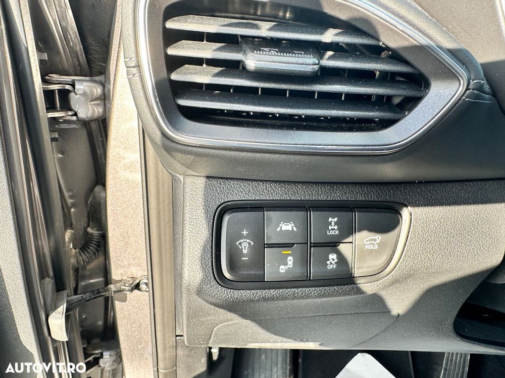 Hyundai Santa Fe 2.2 CRDi 4WD AT Luxury Pack - 23