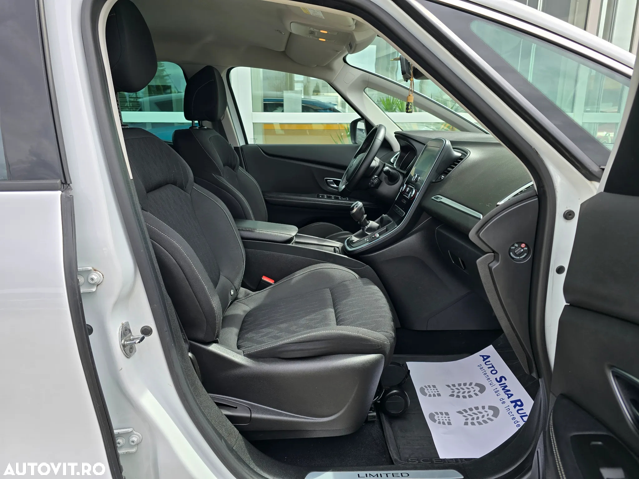 Renault Scenic BLUE dCi 120 LIMITED - 10