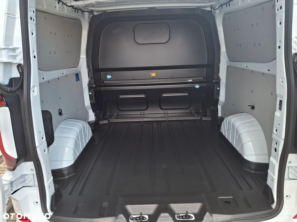 Volkswagen Transporter - 29