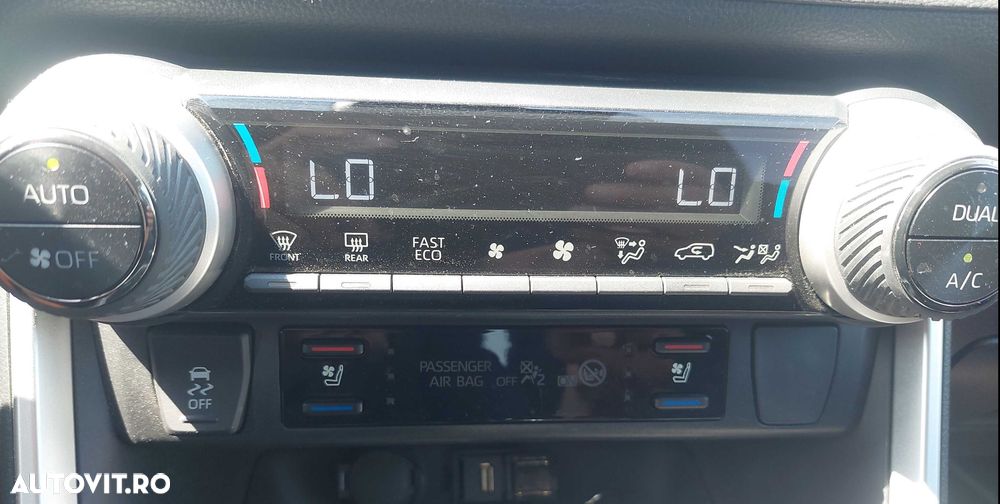 Toyota RAV4 2.5 Hybrid VVT-iE 4x4 Luxury Premium - 8