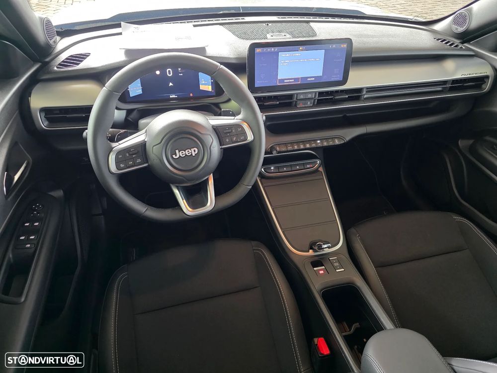 Jeep Avenger 1.2 e-Hybrid Altitude DCT - 9