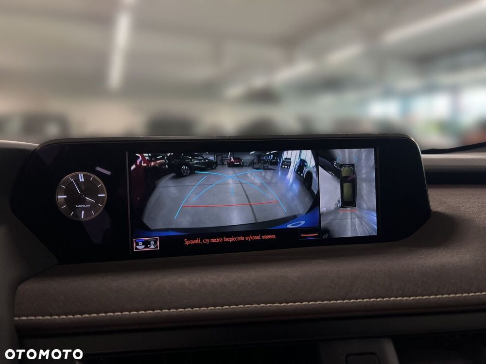 Lexus UX - 22