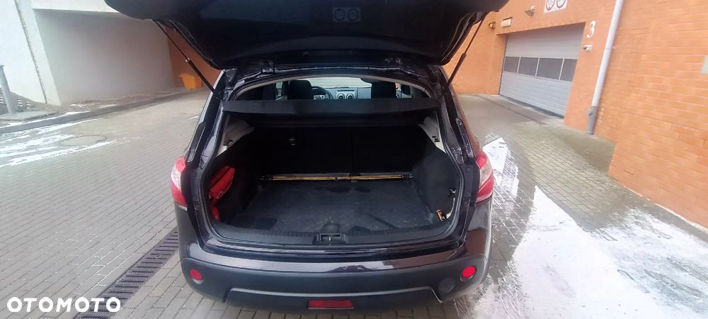 Nissan Qashqai 2.0 dCi Tekna - 26